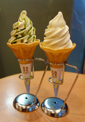 抹茶ソースのソフトクリーム