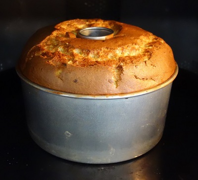 バナナのシフォンケーキを作りました♪