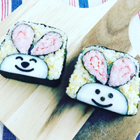 かわいいうさぎの飾り巻き寿司