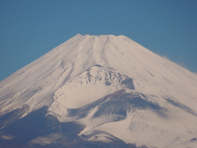 3月1日㈫8時半末広カントリーからの富士山です