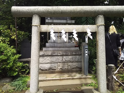 千駄ヶ谷の富士塚(ミニ富士山）