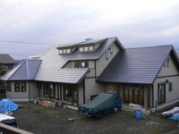 いよいよ足場が取れました。