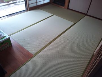 Ｄ邸　居間　５畳表替