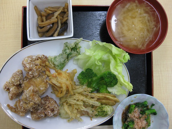 国産若鶏のから揚げ、かき揚げ&菜の花