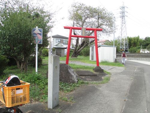 瘡守稲荷（かさもりいなり）/富士市天間作業服ツバメヤ静岡県富士市吉原ユニフォーム00