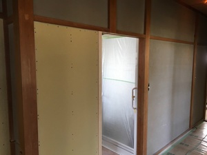 左官屋さん入りました