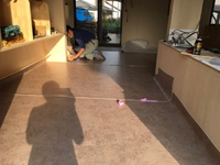 仕上げ工事も順調に