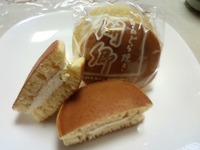 クリームどら焼き