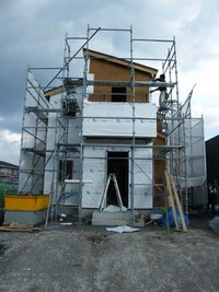 御殿場市　T様邸　防水紙貼り作業。