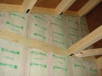 函南町　Ｏ様邸　只今断熱材の施工中です。