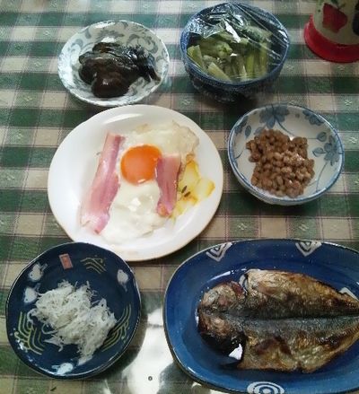 朝ごはん・・