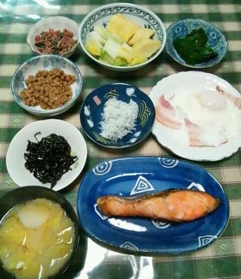 朝ごはん(^.^)デス。