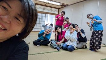 幸せ笑いヨガ教室