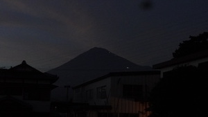 夜の富士山